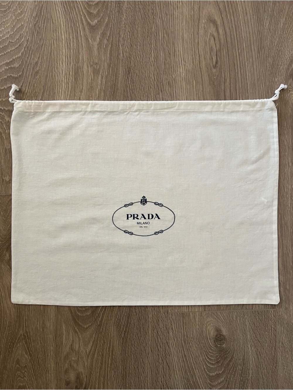 Prada dust bag (C1069)